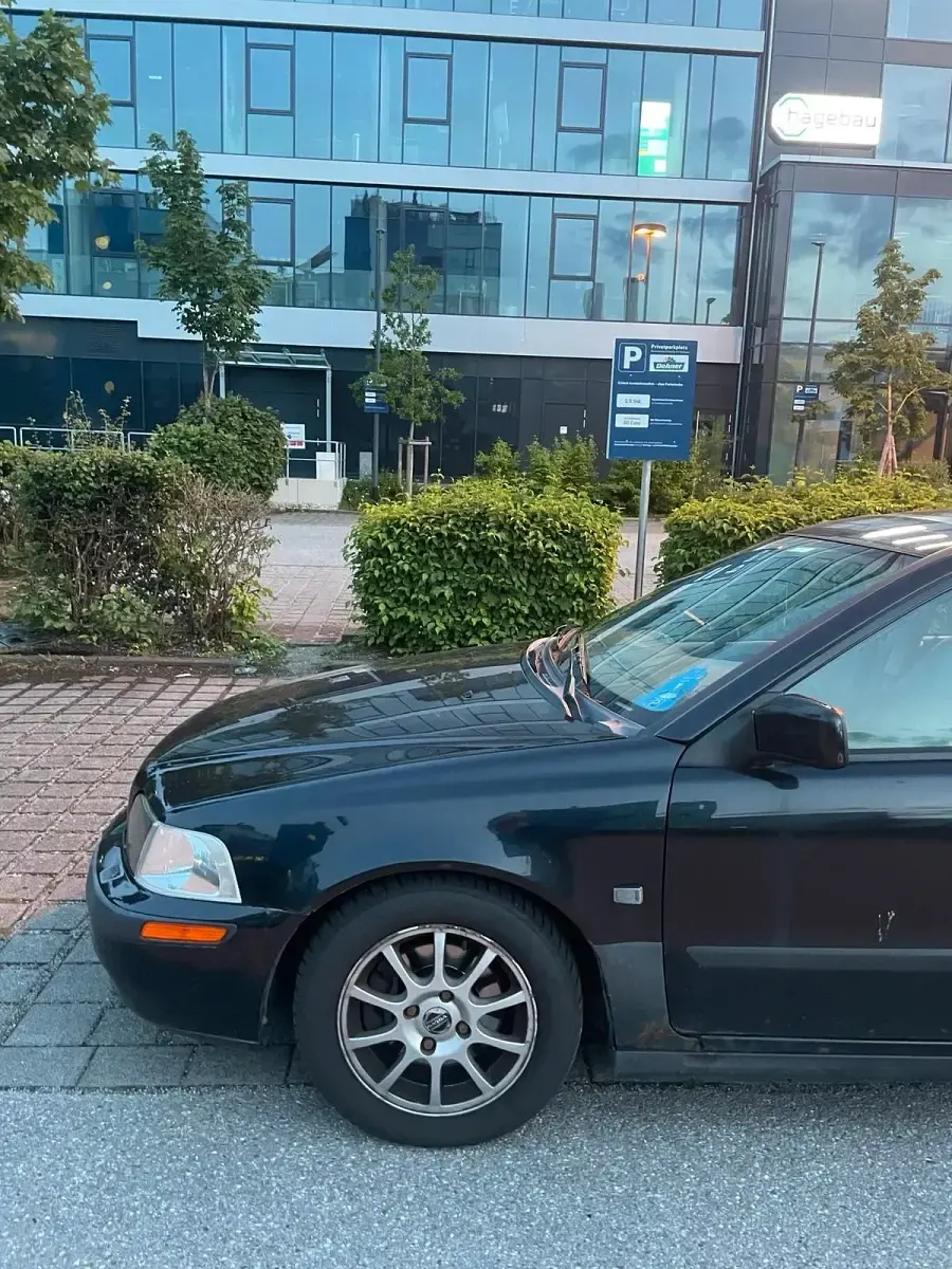 Gebraucht Volvo V40 2001 Schwarz Kombi