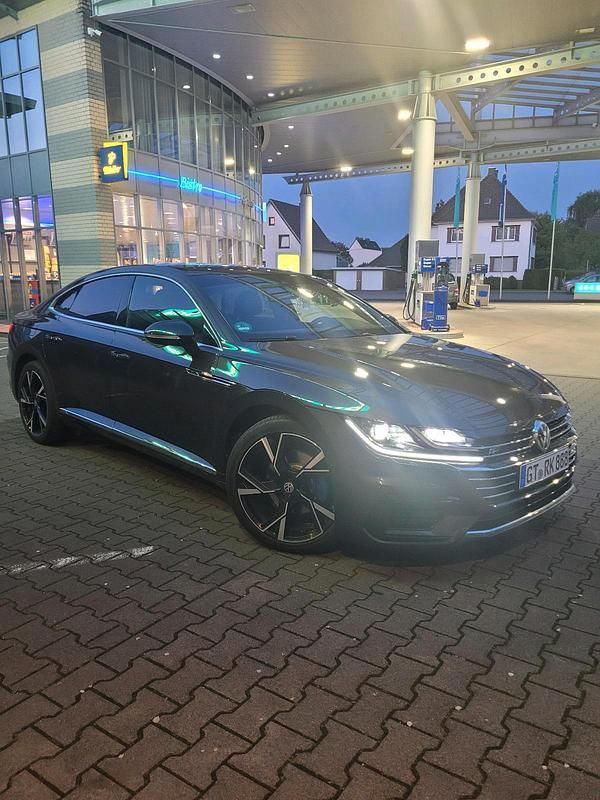 Gebraucht VW Arteon R-line 190 PS (139 kW) 2019 Grau Kleinwagen