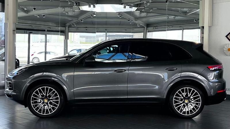 Gebraucht Porsche Cayenne Turbo 441 PS (324 kW) 2018 Grau SUV