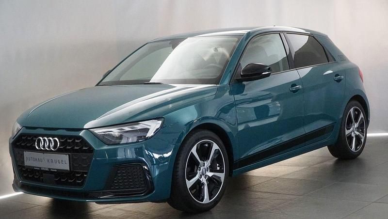 Grün Gebraucht 2020 Audi A1 Sportback Sport Kleinwagen | 21.990 € (Superpreis) - Bild 1/4