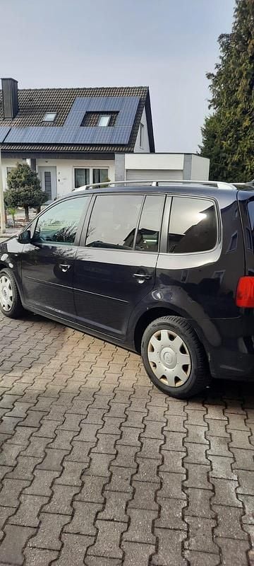 Gebraucht VW Touran 140 PS (102 kW) 2014 Schwarz Van / Kleinbus