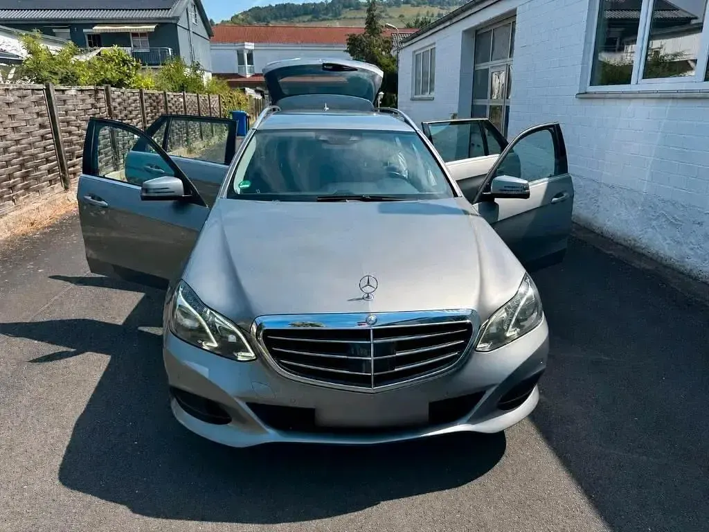 Gebraucht Mercedes E350 252 PS (185 kW) 2013 Silber Kombi