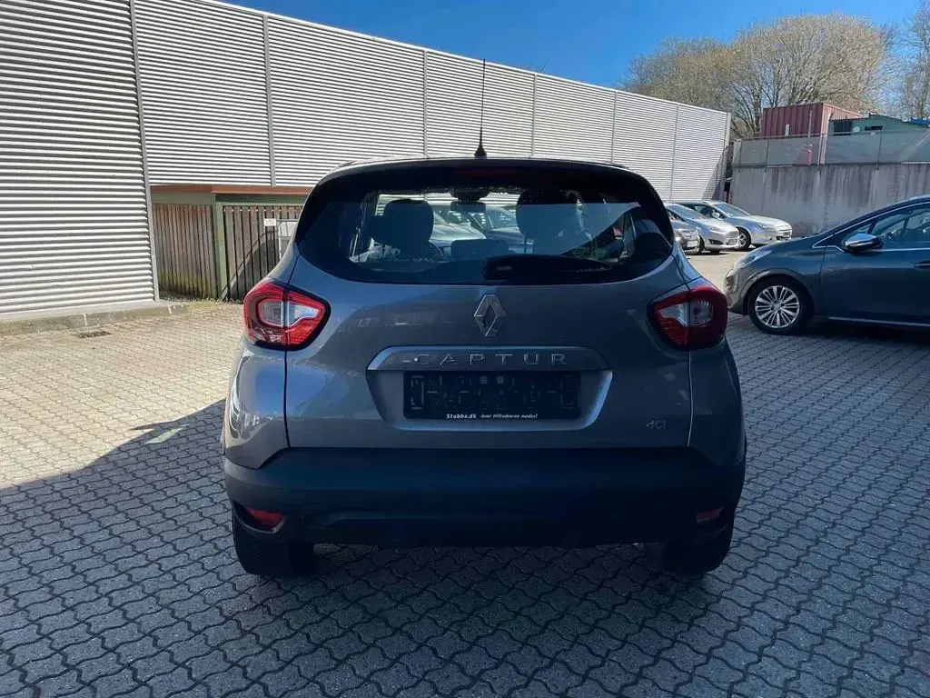 Usata Renault Captur Experience 90 CV (66 kW) 2015 Nero SUV