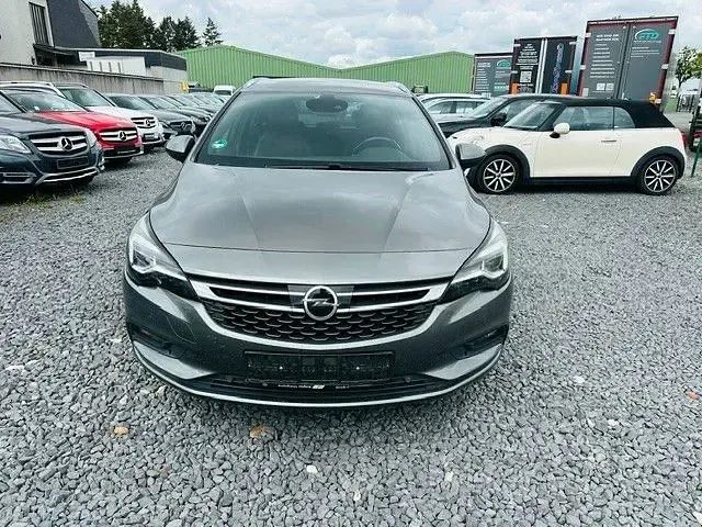 Gebraucht Opel Astra Innovation 136 PS (100 kW) 2017 Quarz grau Kombi