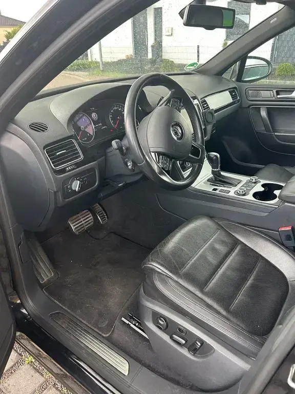Gebraucht VW Touareg 245 PS (180 kW) 2013 Schwarz SUV