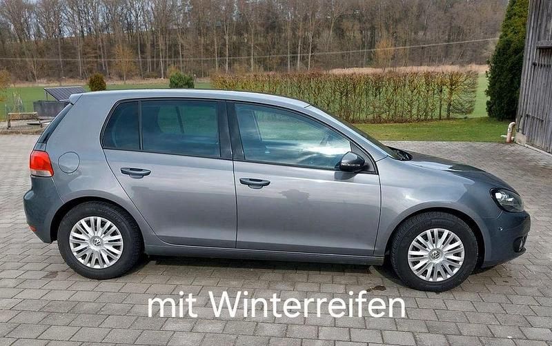 Gebraucht VW Golf VII Match 105 PS (77 kW) 2012 Grau Limousine
