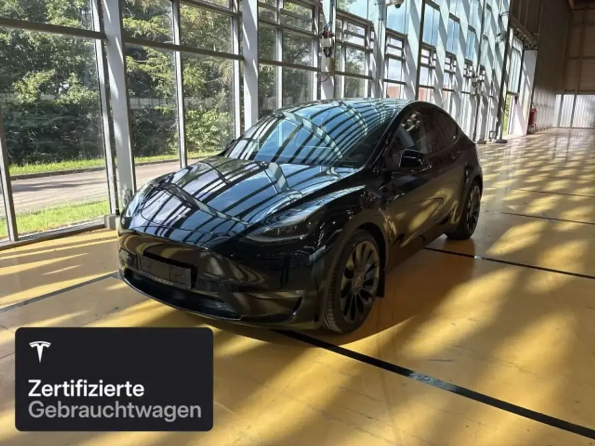 Gebraucht Tesla Model Y Performance 392 kW (533 PS) 2023 Solid black SUV
