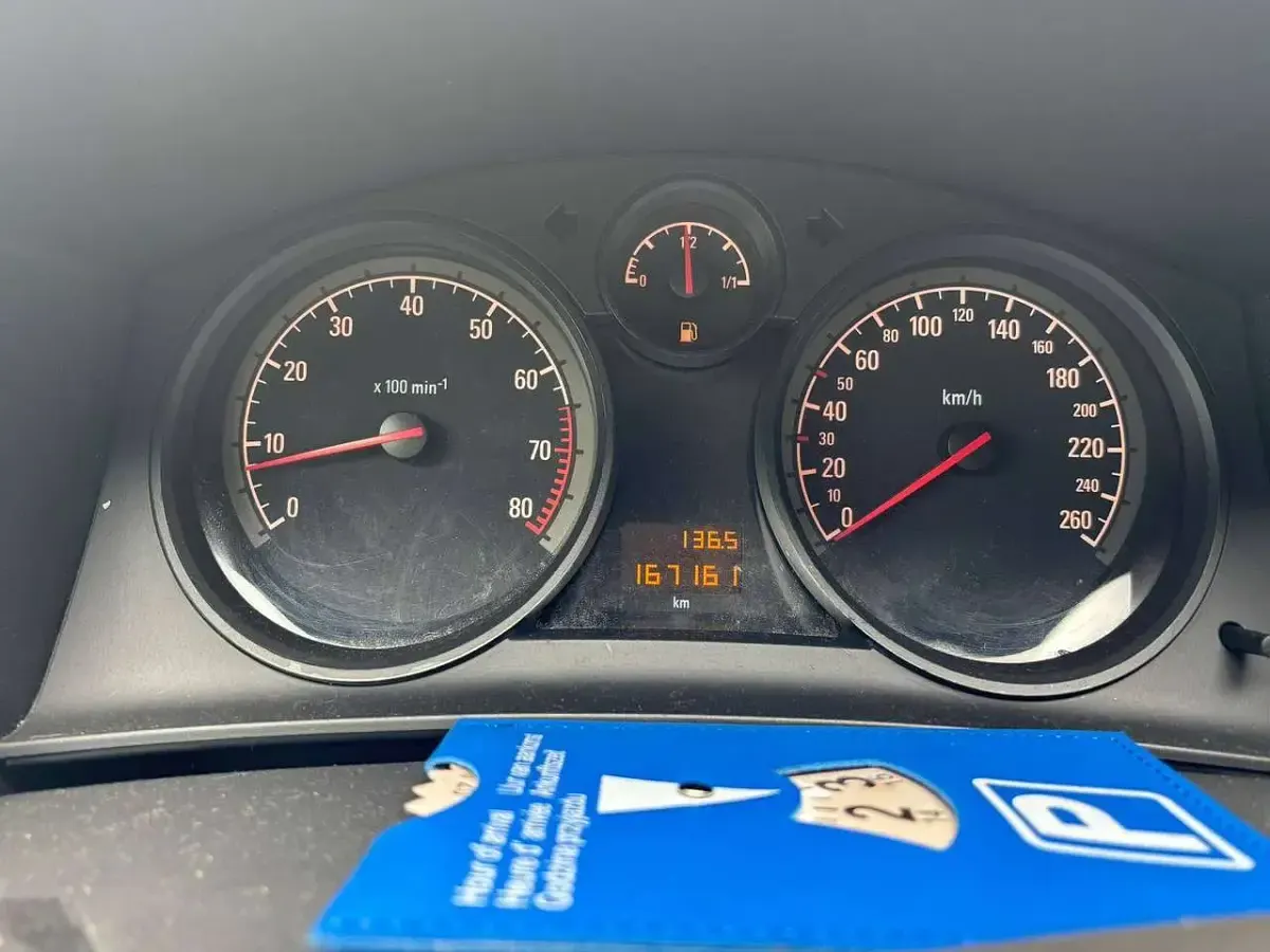 Gebraucht Opel Astra 97 PS (71 kW) 2009 Schwarz Kleinwagen