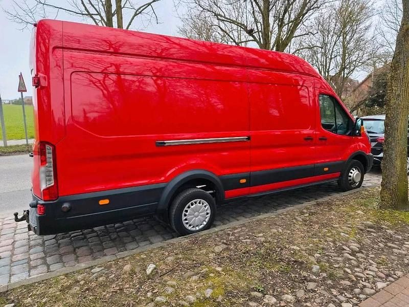 Gebraucht Ford Transit 170 PS (125 kW) 2018 Rot Pickup