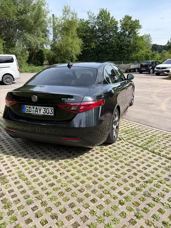 Gebraucht Alfa Romeo Giulia Super 200 PS (147 kW) 2018 Schwarz Limousine
