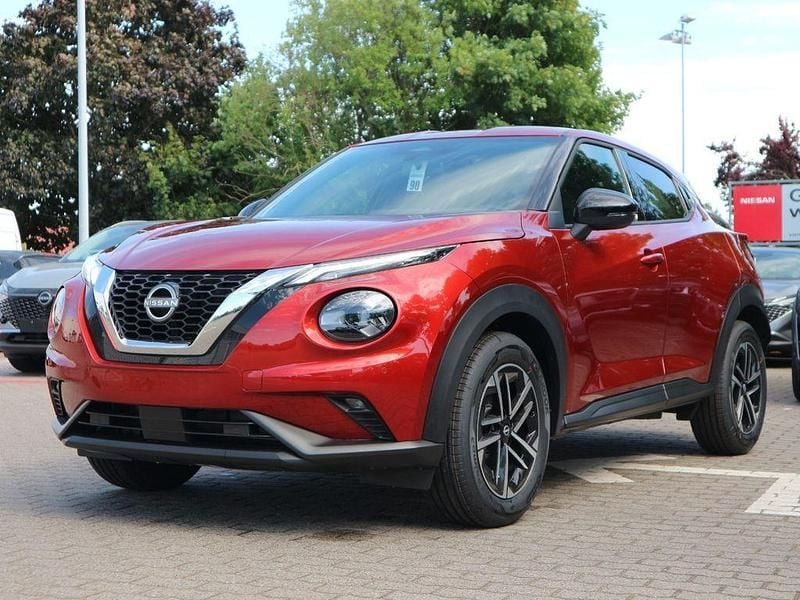 Neu Nissan Juke N-Connecta 114 PS (83 kW) 2025 Fuji sunset red SUV