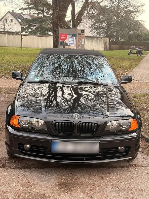 Gebraucht BMW 318 143 PS (105 kW) 2002 Schwarz Cabrio