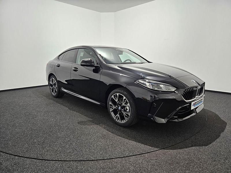 Neu BMW 220 M Sport 170 PS (125 kW) 2025 Schwarz Limousine