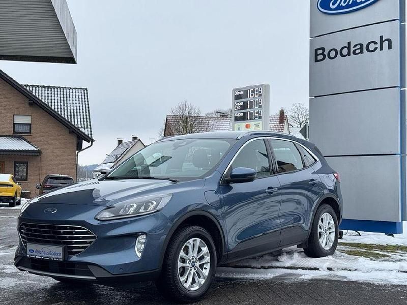 Gebraucht Ford Kuga Titanium 224 PS (164 kW) 2022 Blau SUV