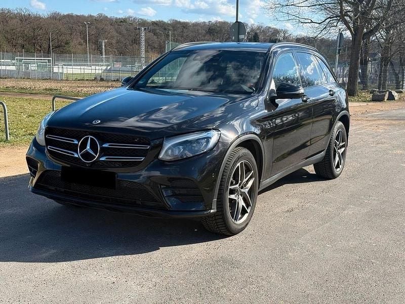 Gebraucht Mercedes GLC250 AMG line 204 PS (150 kW) 2018 Schwarz SUV