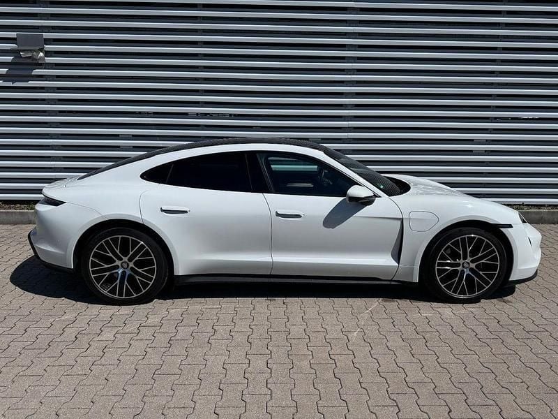 Gebraucht Porsche Taycan Basis 239 kW (326 PS) 2022 Weiß Limousine