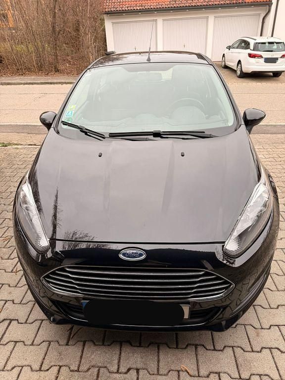 Gebraucht Ford Fiesta 82 PS (60 kW) 2015 Schwarz Limousine