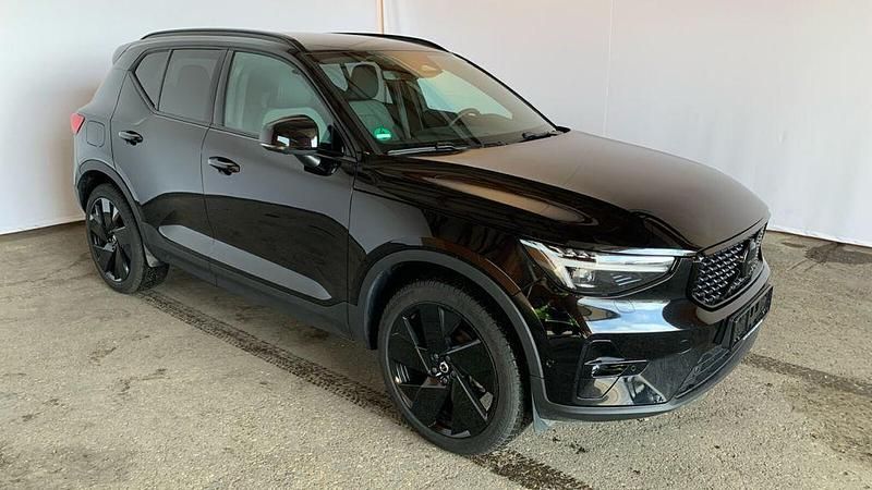 Gebraucht Volvo XC40 Plus 163 PS (119 kW) 2025 Schwarz SUV