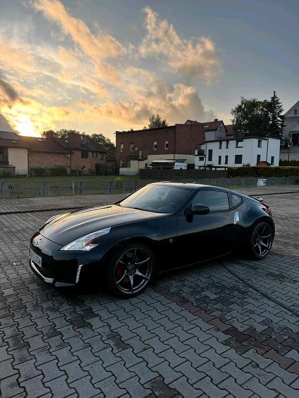 Schwarz Gebraucht 2013 Nissan 370Z Pack Coupé | 19.999 € (Superpreis) - Bild 1/4