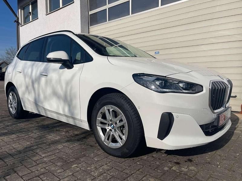 Gebraucht BMW 218 150 PS (110 kW) 2022 Alpinweiss iii Van / Kleinbus