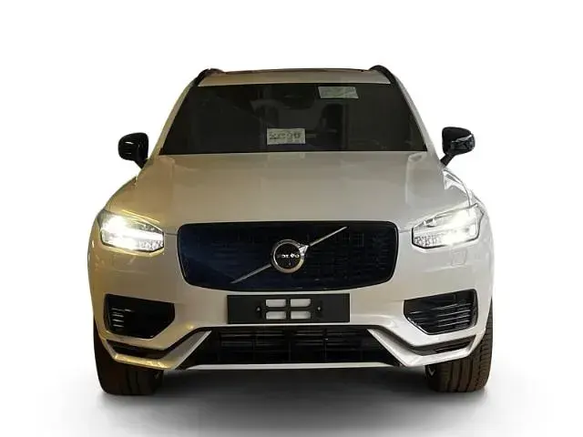 Usata Volvo XC90 Ultra 455 CV (334 kW) 2024 Bianco SUV