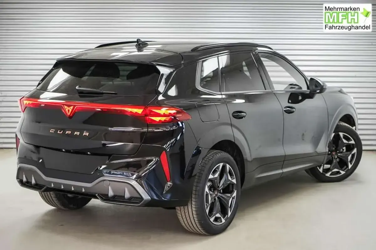 Neu Cupra Terramar 150 PS (110 kW) 2026 Mythosschwarz metalli... SUV