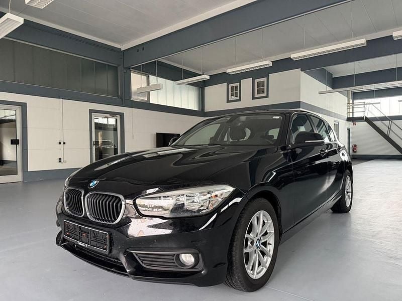 Gebraucht BMW 118 Advantage 136 PS (100 kW) 2018 Schwarz Kleinwagen