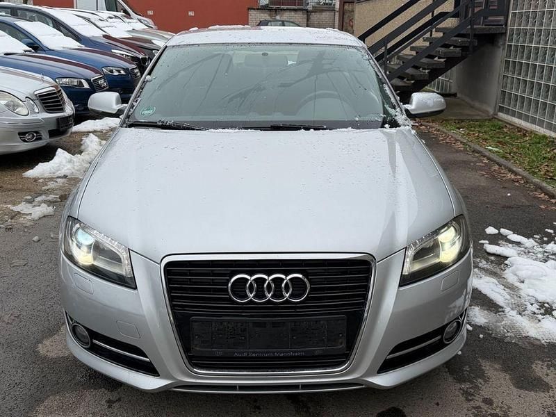 Gebraucht Audi A3 Ambition 140 PS (102 kW) 2011 Silber Kleinwagen