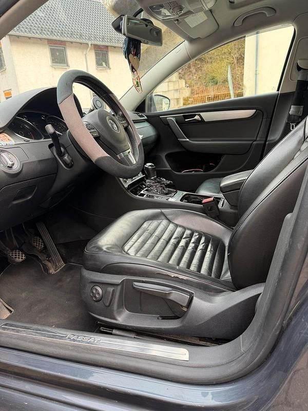 Gebraucht VW Passat 177 PS (130 kW) 2013 Silber Kombi