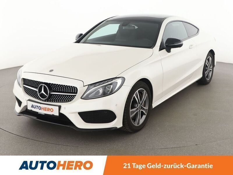 Weiß Gebraucht 2018 Mercedes C300 AMG line | 28.500 € (Fairer Preis) - Bild 1/3