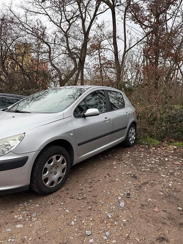 Gebraucht Peugeot 307 88 PS (64 kW) 2004 Silber Kombi