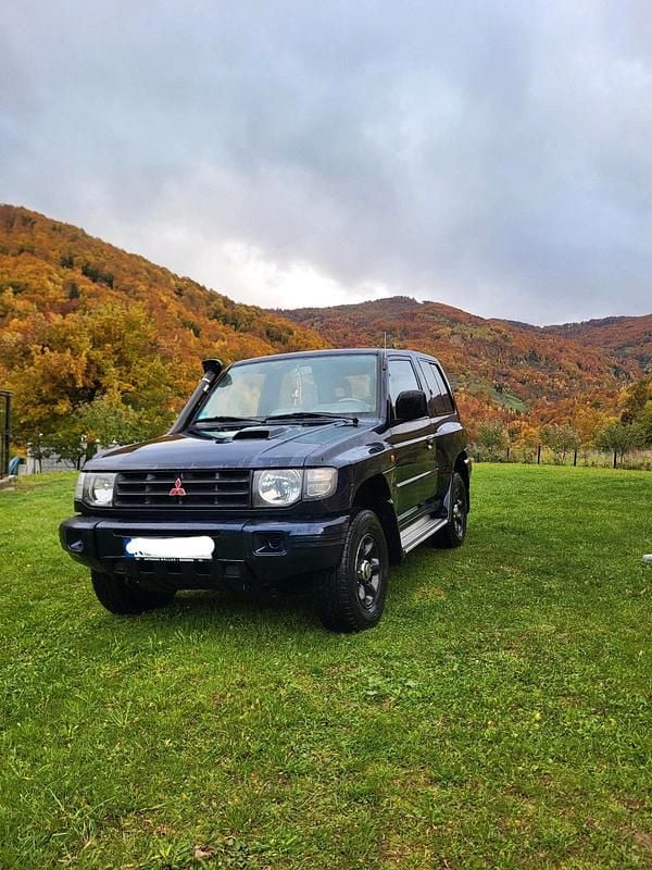 Andere farben Gebraucht 2003 Mitsubishi Pajero SUV | 16.000 € - Bild 1/4