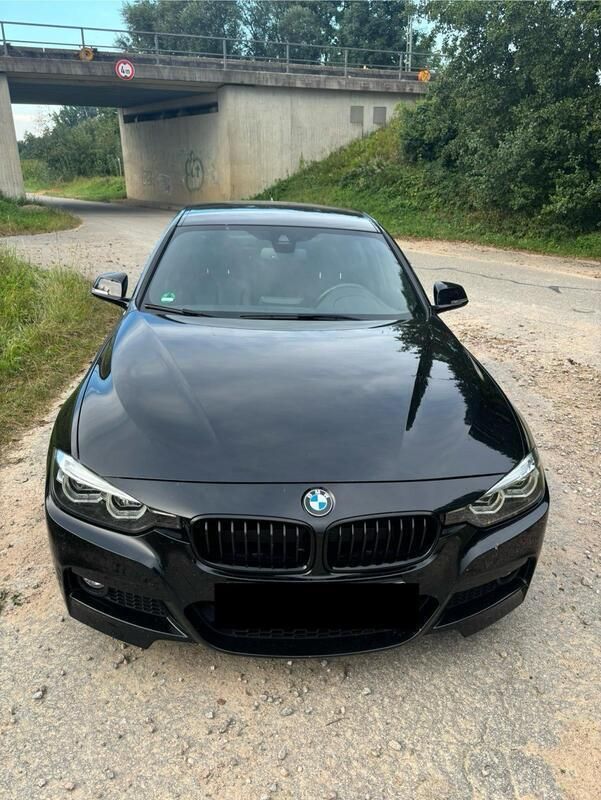 Schwarz Gebraucht 2018 BMW 320 M Sport Limousine | 25.500 € (Fairer Preis) - Bild 1/4