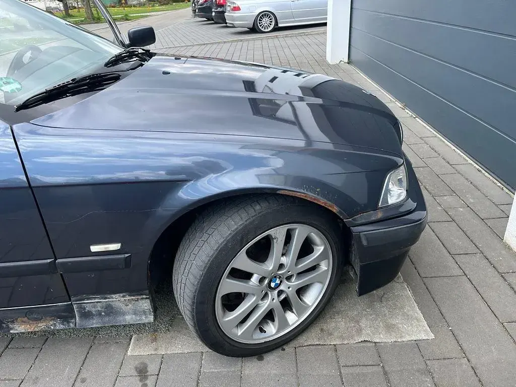 Gebraucht BMW 316 102 PS (75 kW) 1997 Grau Limousine