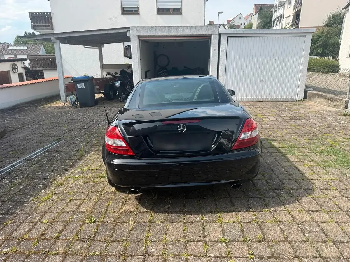 Gebraucht Mercedes SLK200 163 PS (119 kW) 2007 Schwarz Cabrio