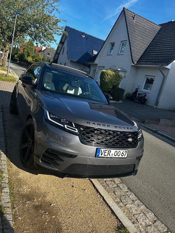 Grau Gebraucht 2019 Land Rover Range Rover Velar SE Dynamic SUV | 32.900 € (Superpreis) - Bild 1/4