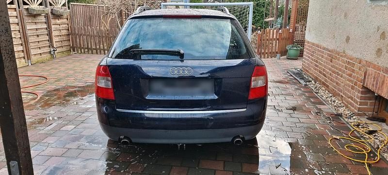 Gebraucht Audi A4 150 PS (110 kW) 2002 Blau Kombi