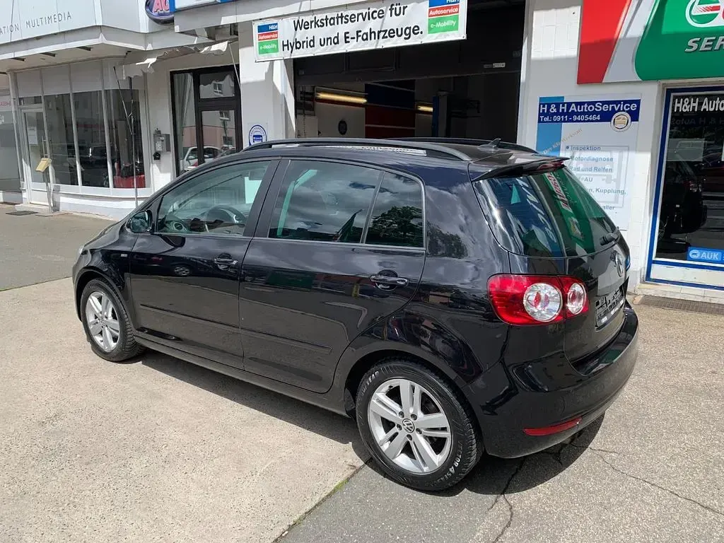 Gebraucht VW Golf VII Match 122 PS (89 kW) 2012 Schwarz Limousine