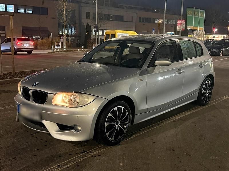 Grau Gebraucht 2006 BMW 120 Kleinwagen | 1.850 € (Superpreis) - Bild 1/4