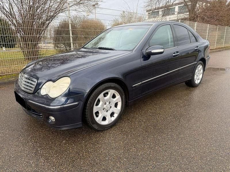 Gebraucht Mercedes C200 163 PS (119 kW) 2005 Blau Limousine