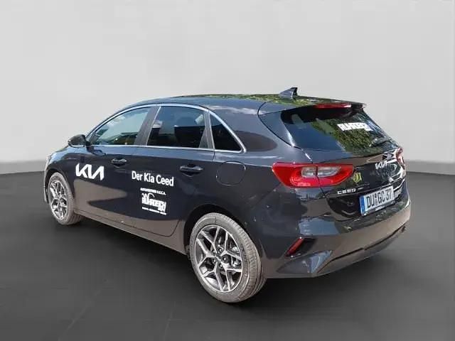 Gebraucht Kia Ceed 140 PS (102 kW) 2025 (1k) black pearl m Kleinwagen