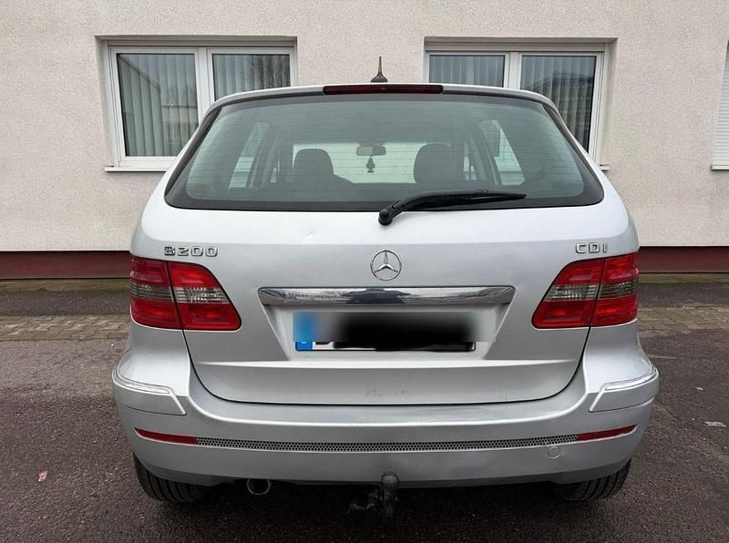 Gebraucht Mercedes B200 103 PS (75 kW) 2007 Silber Van / Kleinbus