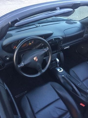 Gebraucht Porsche Boxster 228 PS (167 kW) 2003 Schwarz metallic Cabrio