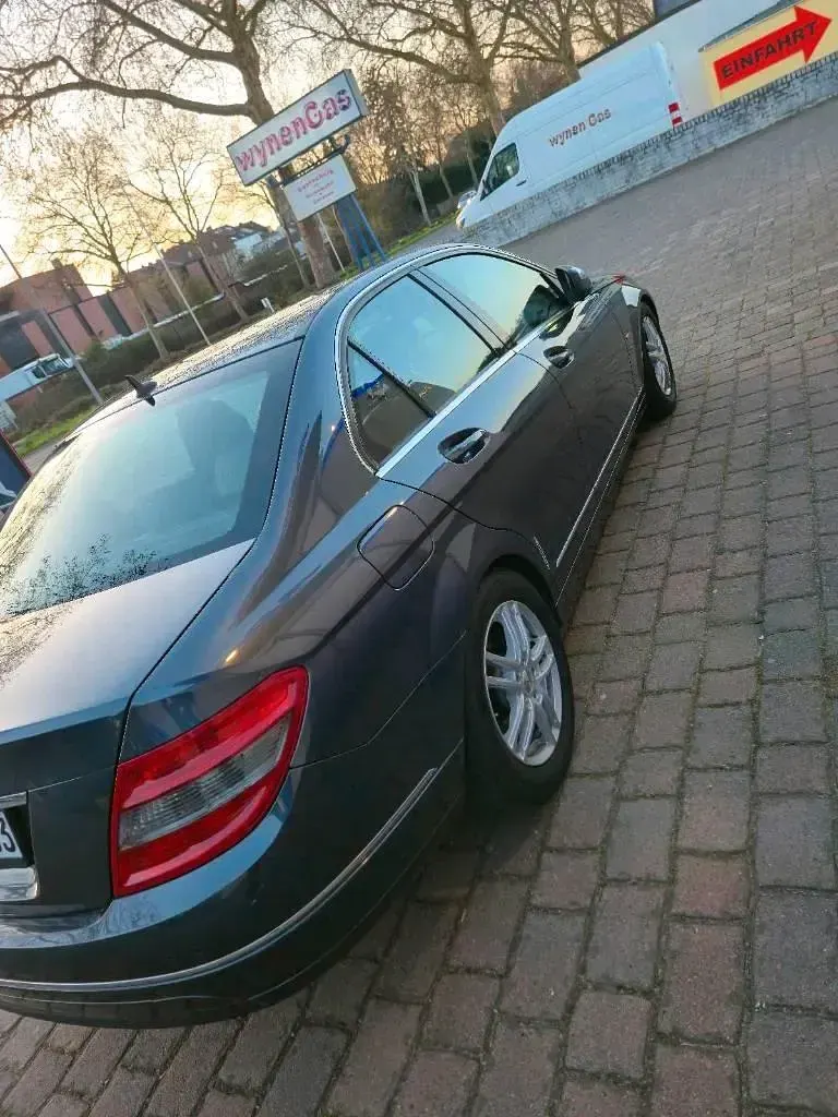 Gebraucht Mercedes C200 184 PS (135 kW) 2008 Grau Limousine