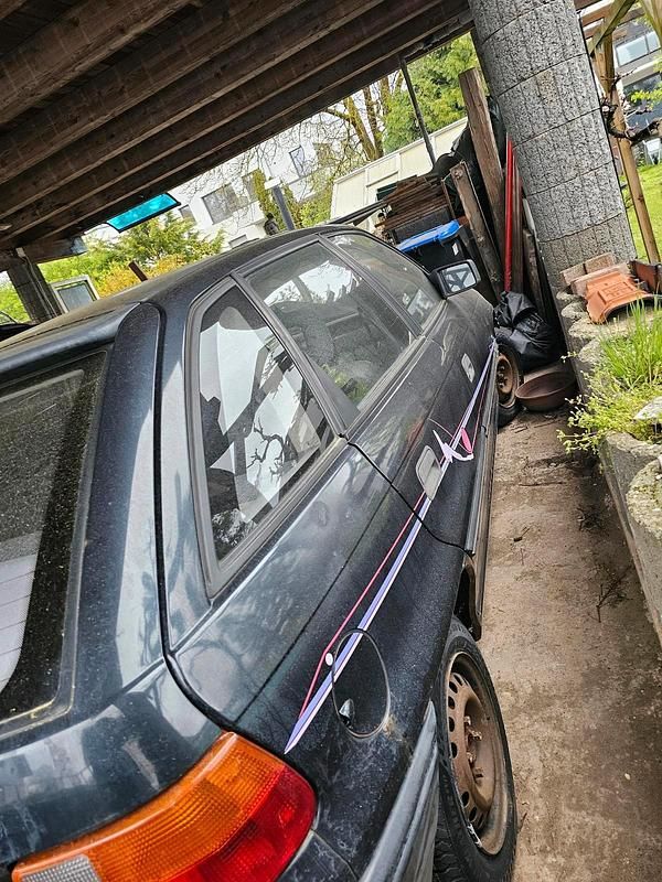 Second-hand Opel Astra 75 CP (55 kW) 1994 Negru Coupe