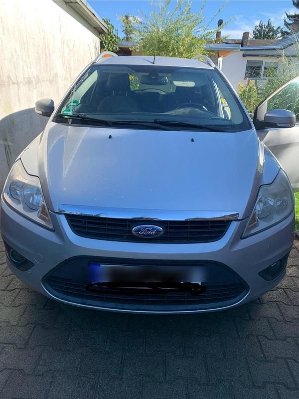 Silber Gebraucht 2009 Ford Focus Kombi | 1.050 € (Superpreis) - Bild 1/4