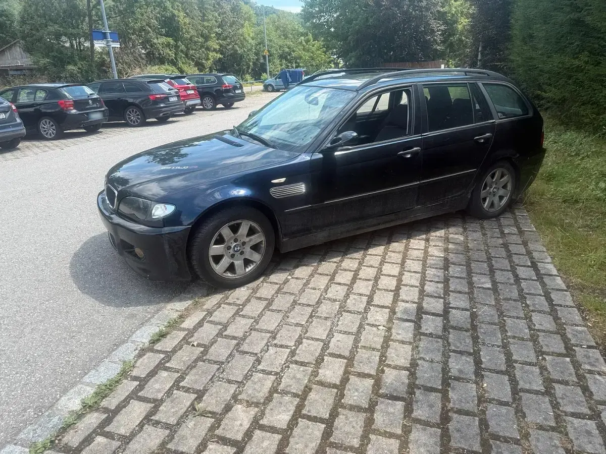 Gebraucht BMW 320 150 PS (110 kW) 2004 Schwarz Kombi