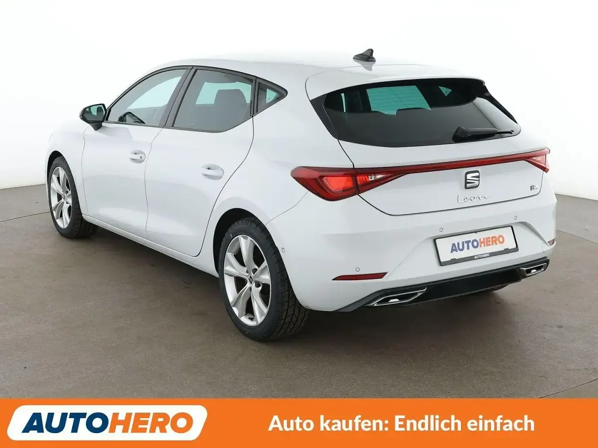 Gebraucht Seat Leon FR 131 PS (96 kW) 2020 Weiß Kleinwagen
