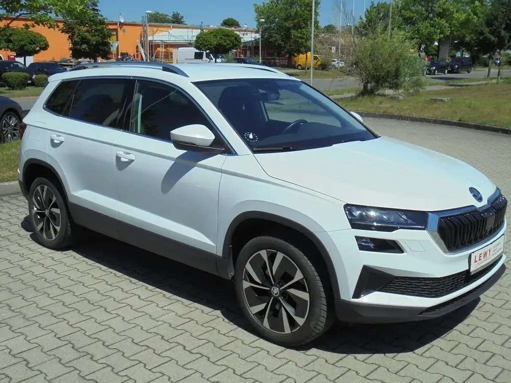 Gebraucht Skoda Karoq Style 150 PS (110 kW) 2023 Weiß SUV