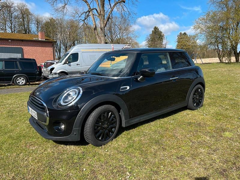 Second-hand Mini ONE 102 CP (75 kW) 2021 Negru Hatchback